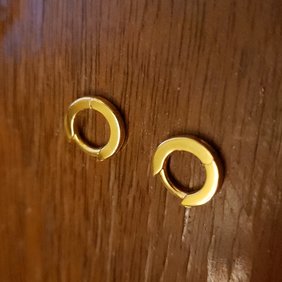 18k gold plated over sterling silver hugger earrings - Picture 4 of 4